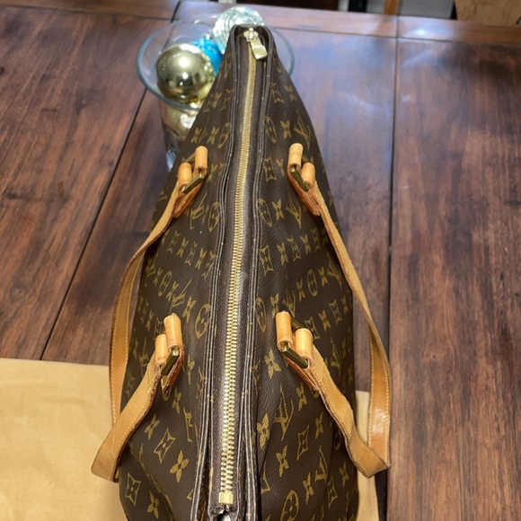 Louis Vuitton Cabas Mezzo Shoulder Tote - Picture 4 of 12